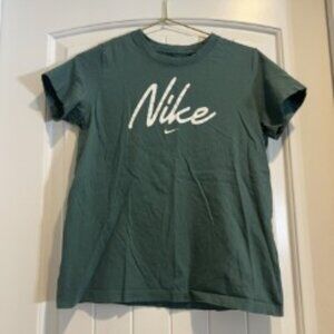 Youth Girls Nike Tee Size XL
